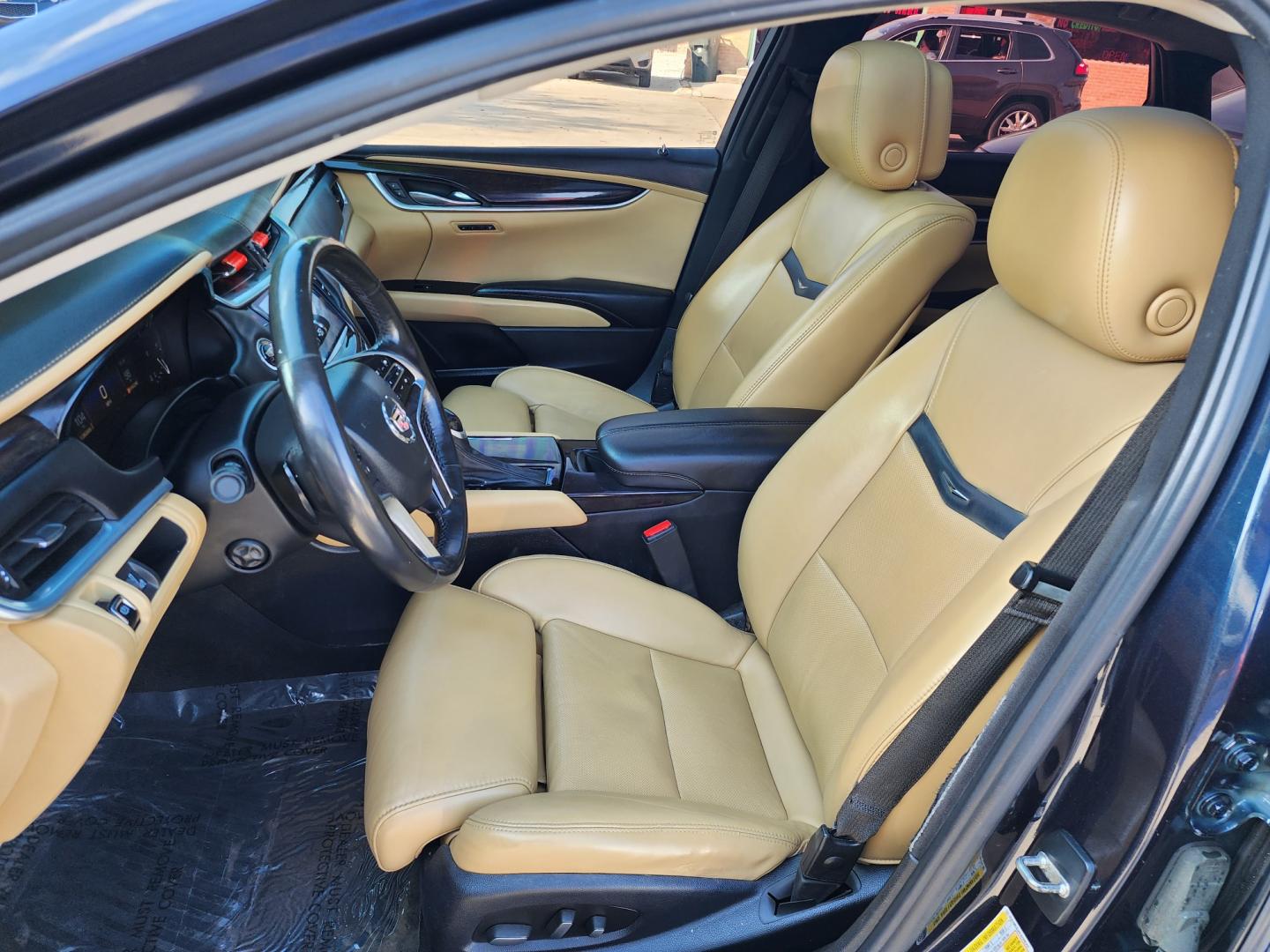 2014 DARK BLUE /BLACK LEATHER Cadillac XTS LUXURY (2G61M5S34E9) , AUTO transmission, located at 2660 S.Garland Avenue, Garland, TX, 75041, (469) 298-3118, 32.885551, -96.655602 - Welcome to DallasAutos4Less, one of the Premier BUY HERE PAY HERE Dealers in the North Dallas Area. We specialize in financing to people with NO CREDIT or BAD CREDIT. We need proof of income, proof of residence, and a ID. Come buy your new car from us today!! This is a Loaded 2014 CADILLAC XTS SE - Photo#12